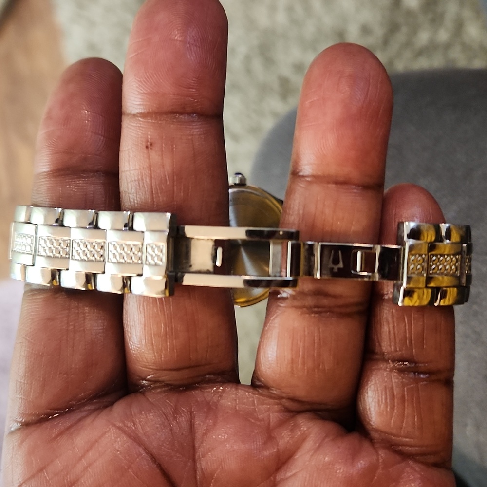 Bulova watch - Picture 3 of 5